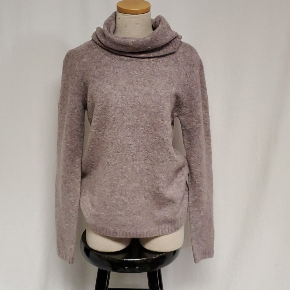 Belldini women's sweater
